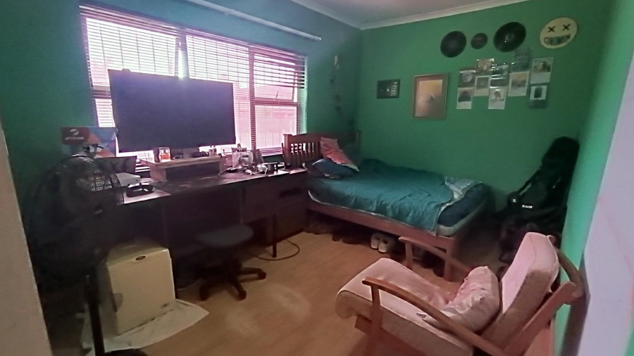 4 Bedroom Property for Sale in Ruwari Western Cape